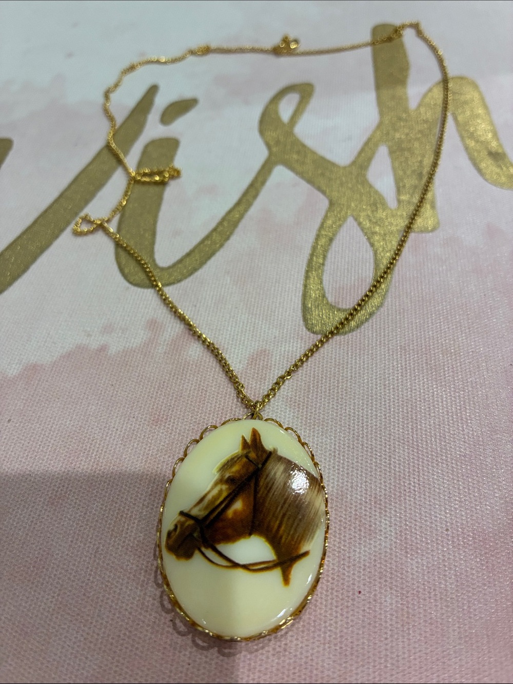 Gold-Tone Horse Cameo Pendant Necklace - Elegant Cream & Brown Design